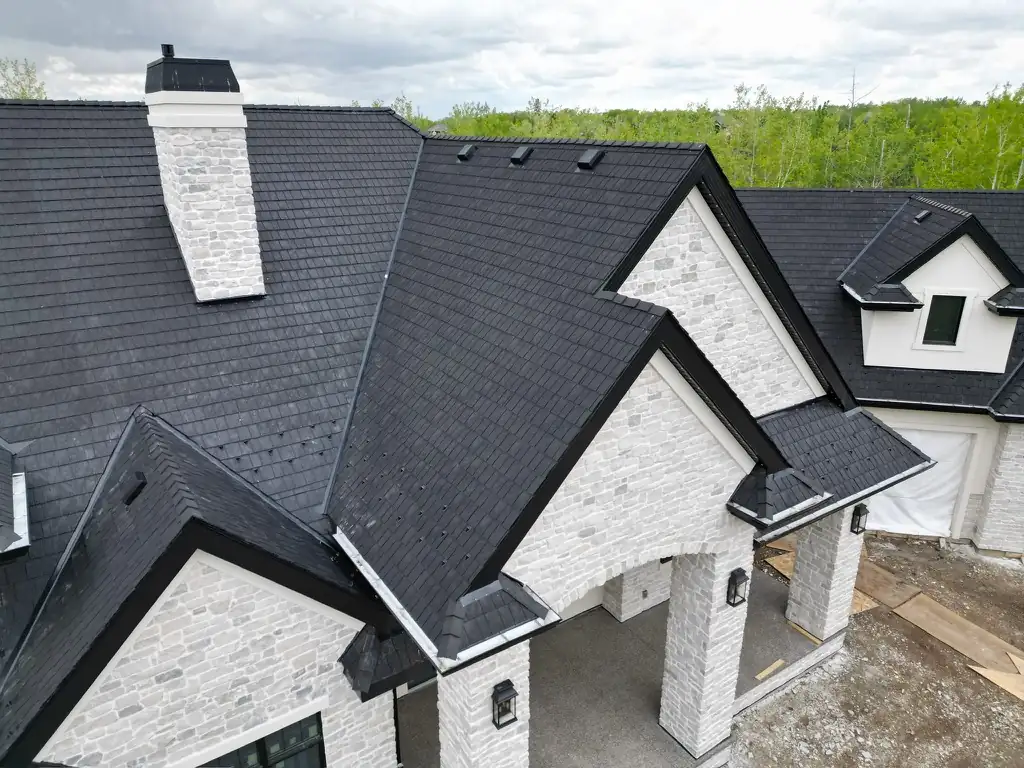 roofing-bg